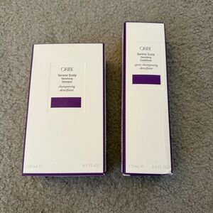 Oribe Serene Scalp Shampoo in White and Purple